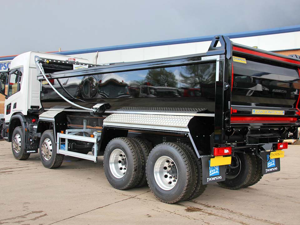 SCANIA XT 32T TIPPER